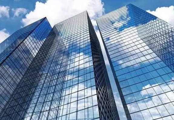 成都建筑幕墻工程：提升城市建筑品質(zhì)與安/全性